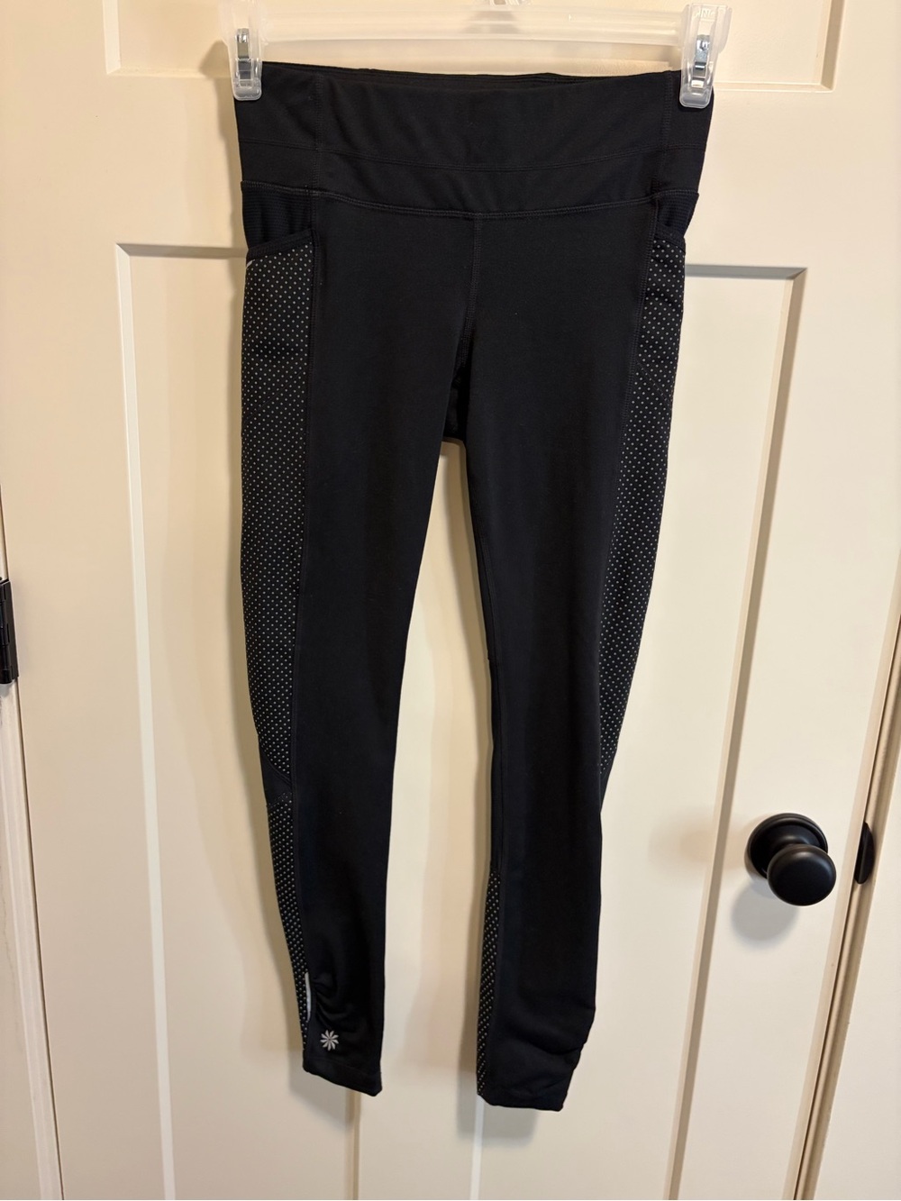 Athleta Women’s “Dot Be Free” Tight Leggings Size XS